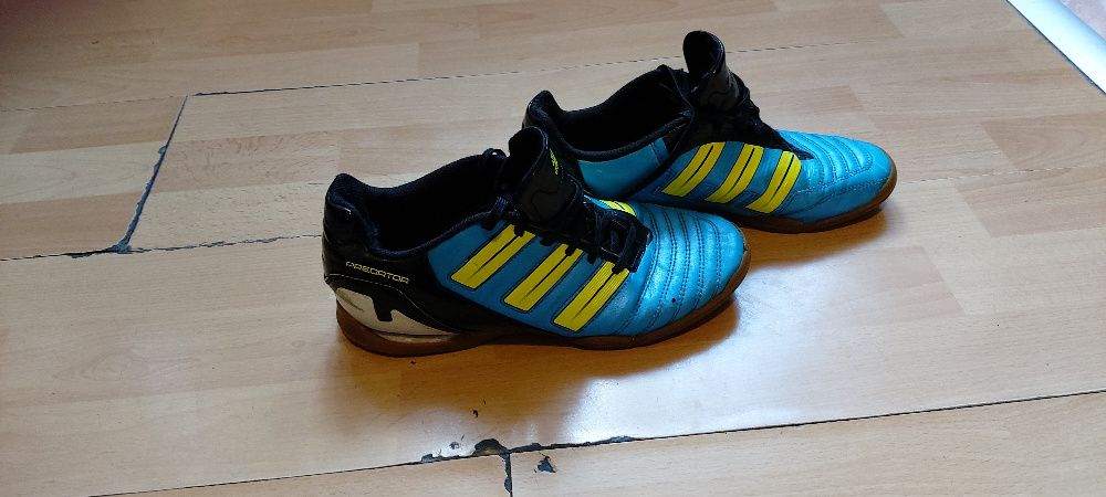 Fajne buty Adidas Predator stan super roz.38