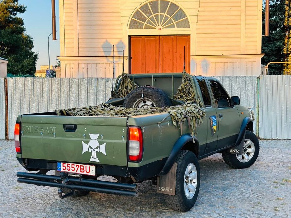 Nissan Navara  4x4 , полный привод 
Двигун працю