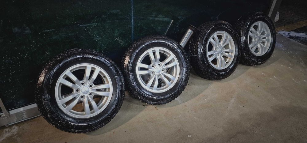 Oryginalne koła Mitsubishi Outlander III R16 – komplet 4 szt., felgi + opony