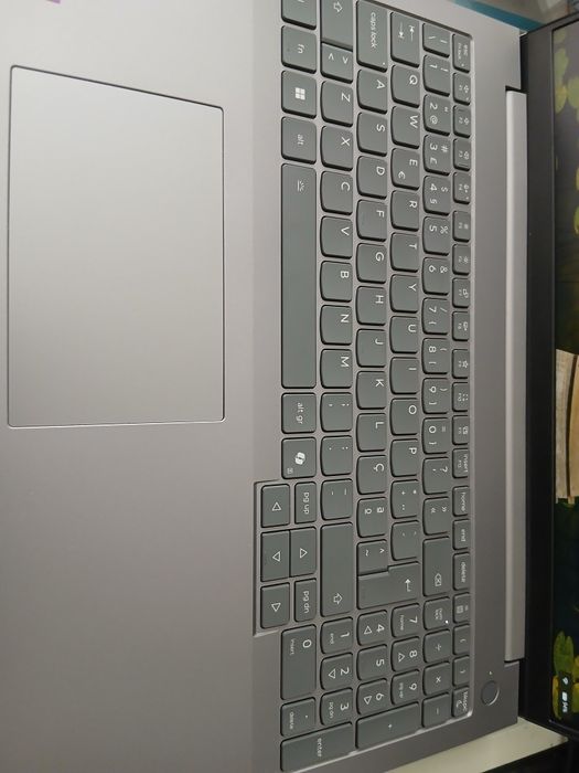 Lenovo thinkbook 16 g9 IRL