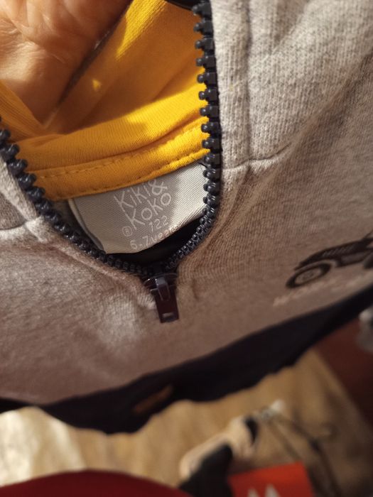 Bluza chłopięca z kapturem