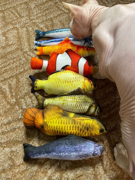 Іграшки для котика рибки з мʼятою