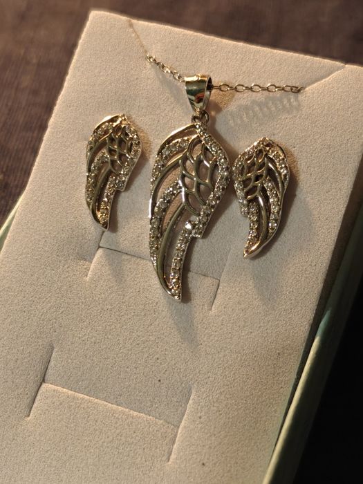 Zestaw srebrnej biżuterii 925