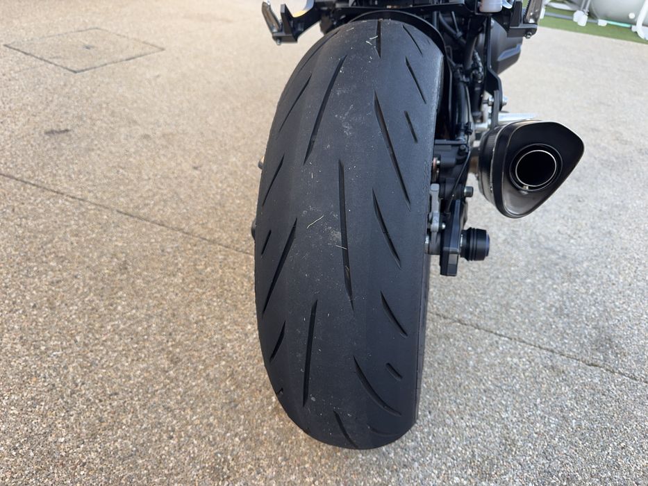 Yamaha MT-09 2023 — Akrapovic + Extras