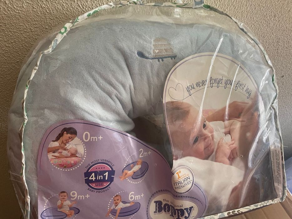 Almofada amamentação como nova em embalagem original.