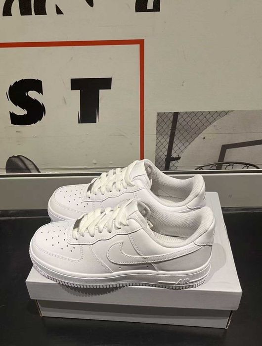 Nike Air Force 1 Low '07 White R.42