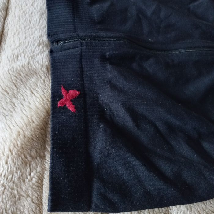 Kari Traa modelującą termoaktywna bluza S