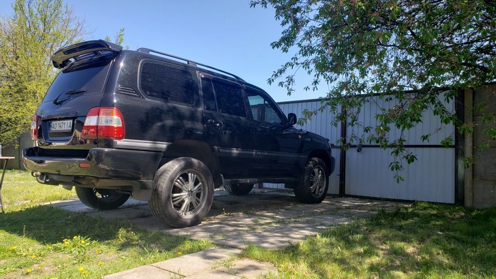 Продаётся Toyota LC100
