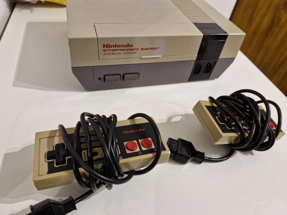 Nintendo Entertainment System (NES)