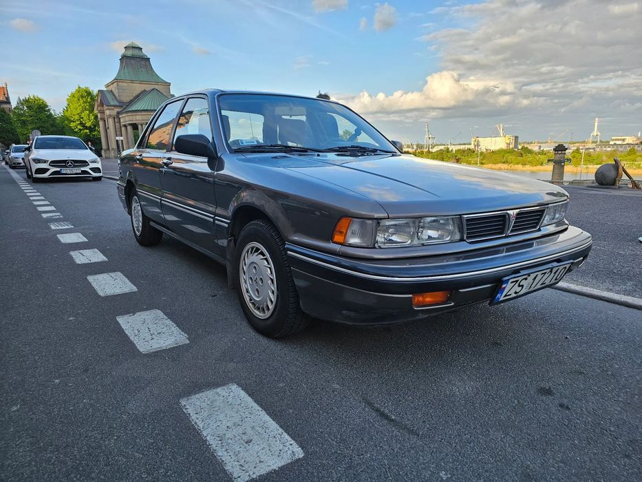 Mitsubishi Galant Unikat sprowadzony z USA. od nowości w Polsce, 1 właściciel od 30 lat