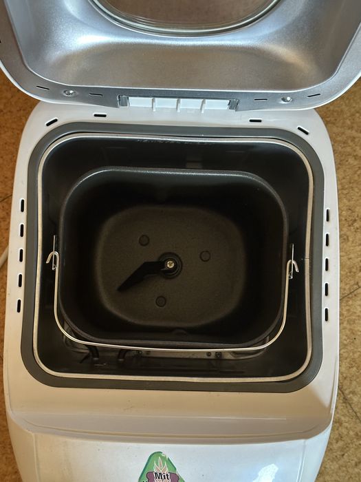 Máquina de Pão CLATRONIC BBA 3505