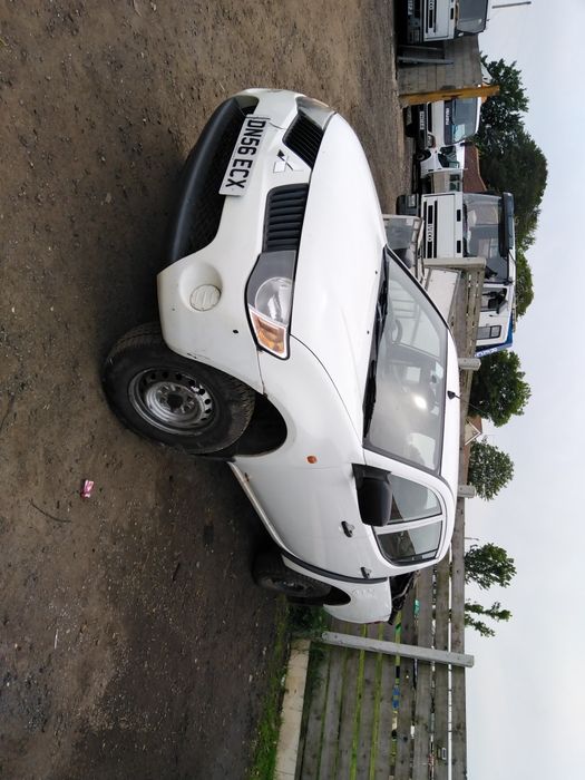 Mitsubishi l 200