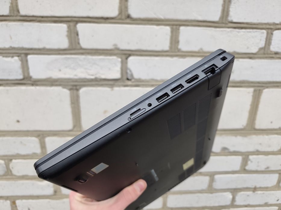 2020 року 6 ядер, Ігровий ноутбук DELL (i7 9850H/16/500/P620 4GB)