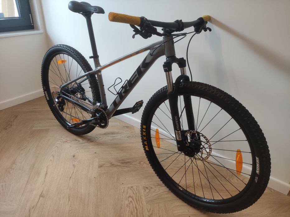 Trek Marlin 6 - rozmiar M - doinwestowany