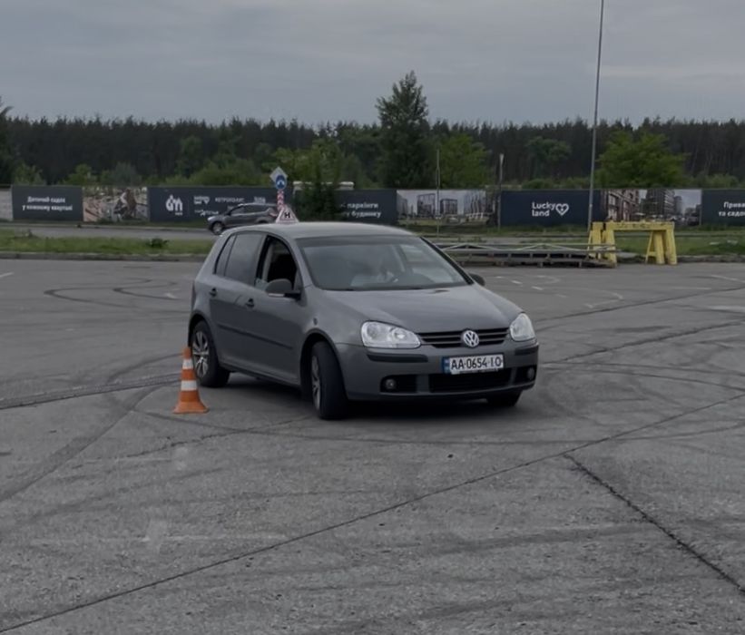 Инструктор по вождению/Інструктор з водіння/ Автоінструктор/