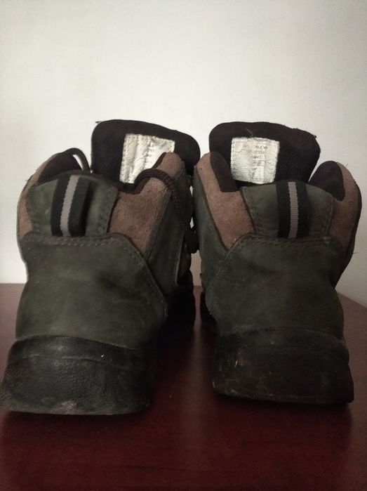 Черевики для підлітка 40-41р. Устілка 25.5см.