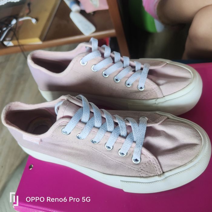 Buty trampki Cropp 38