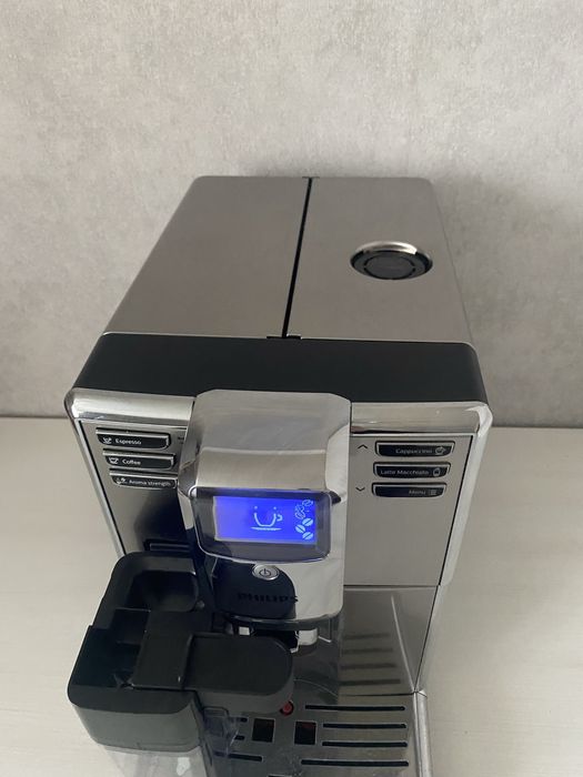 Кавомашина Philips/Saeco Incanto Cappuccino LatteGo є Вибір