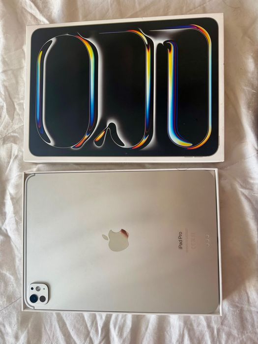 Apple iPad Pro 11.0'' - M4 9-core - 512GB - WiFi - Prateado