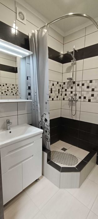 Сучасна квартира по вул. С. Бандери 35 в самому серці Трускавця.