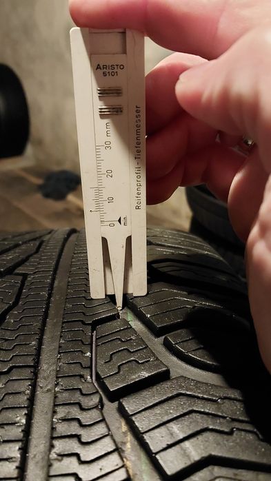 Koła zimowe 16" Dacia Duster. 5x114,3 6,5Jx16ET50 .Opony 215/65R16