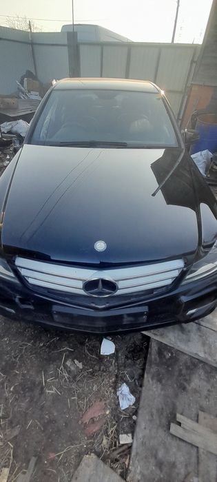 Капот Рестайл Mercedes W204