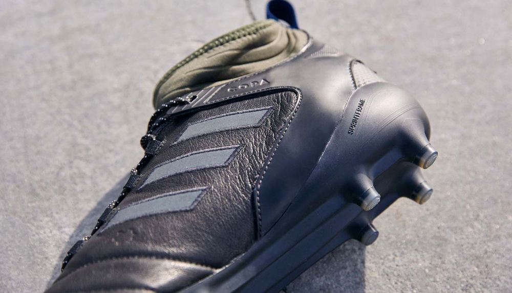 Футбольні бутси, бампи, копи Adidas