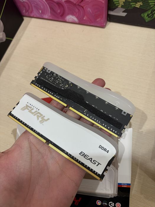Kingston DDR4 16GB (2x8GB) 3200Mhz FURY Beast RGB Special Edition