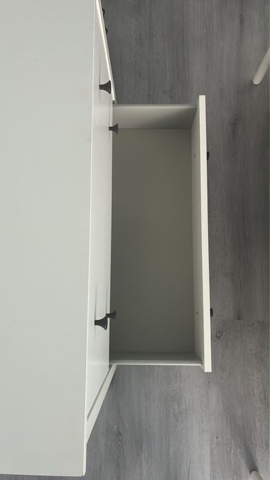 Cómoda branca 3 gavetas