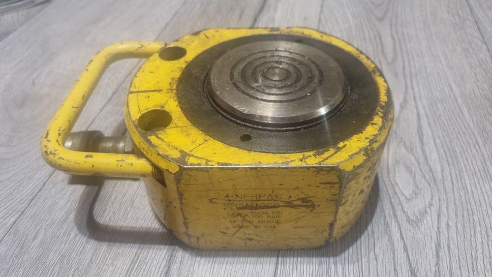 Siłownik ENERPAC RSM1000  100 TON