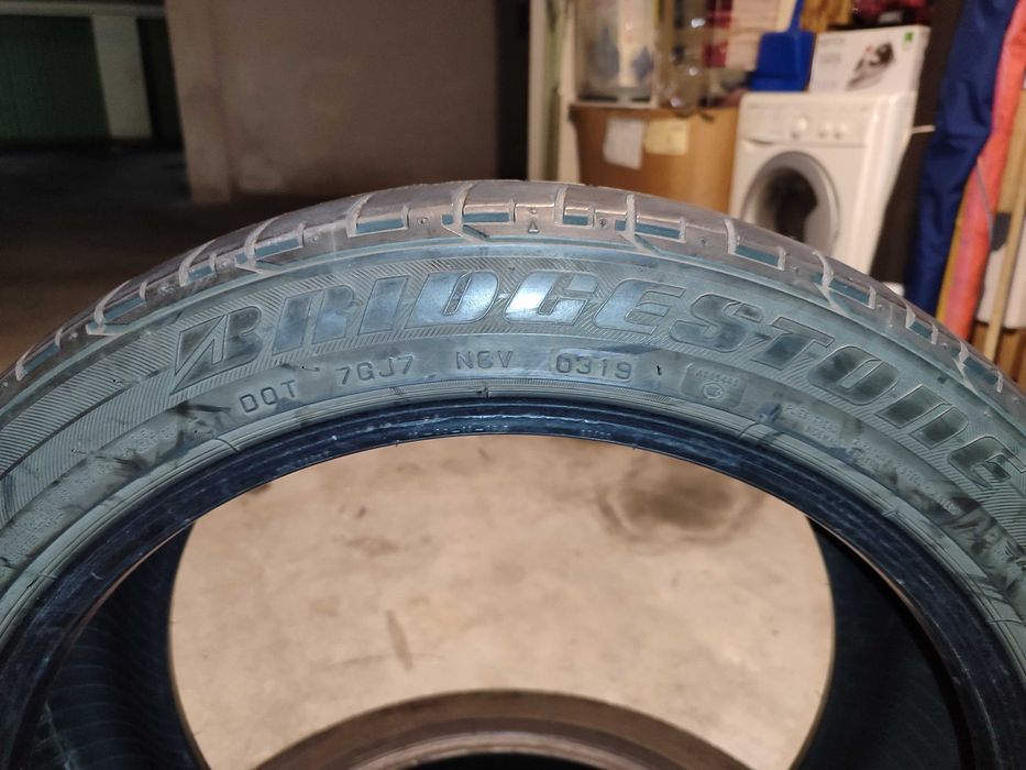 Par Pneus 225/45R18 Bridgestone