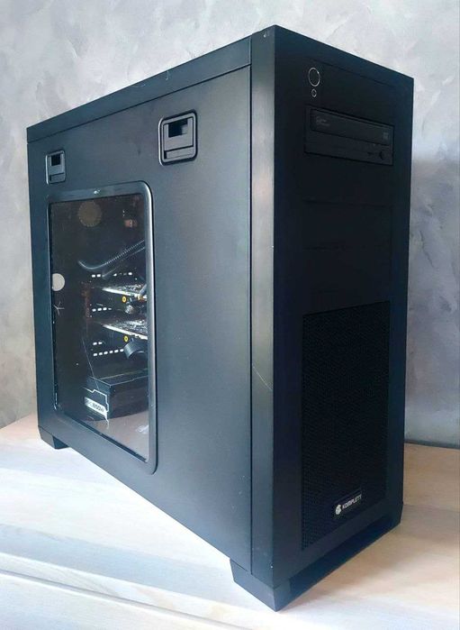 Ігровий ПК i7-4790K/2×GTX 780 3GB/16GB RAM/1TB/850W/Водяне охолодження