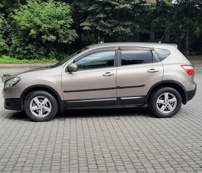 Продам офіційне автоNissan