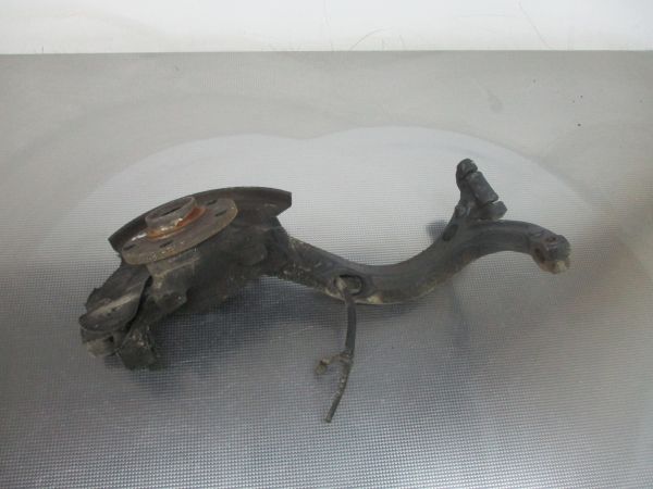 Manga de eixo frente esquerda VOLKSWAGEN Passat (3B3)