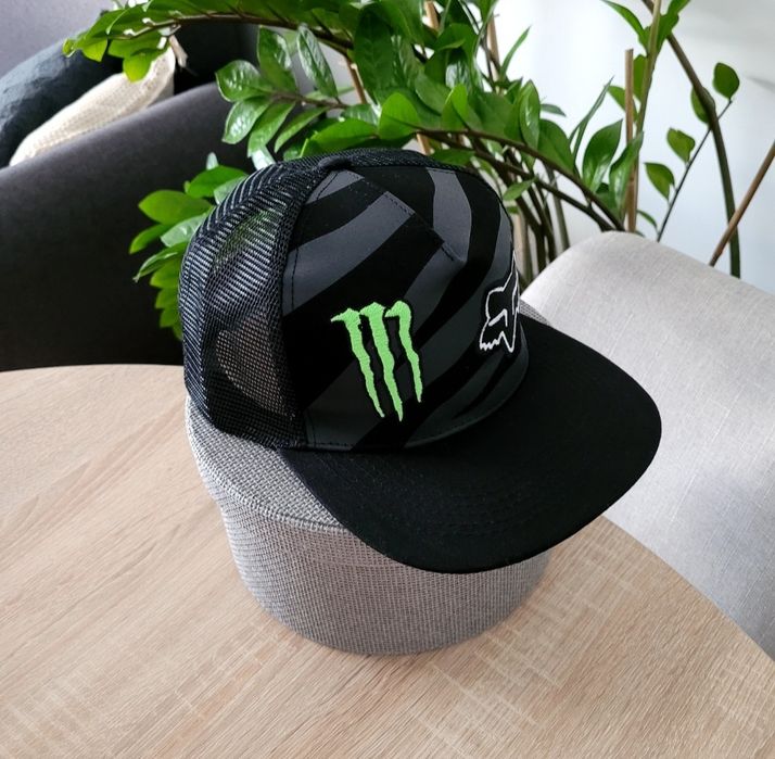 Czapka z daszkiem snapback FOX Monster.  Czapka z prostym daszkiem FOX Monster