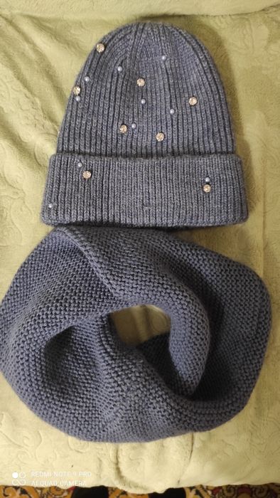 Шапка и хомут женский комплект