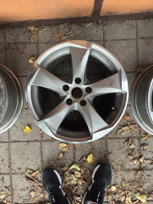 Диски рав4 2014 рік