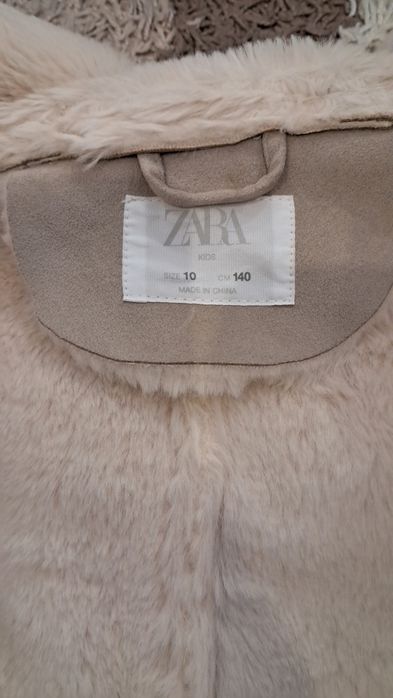 Дублянка для дівчинки zara