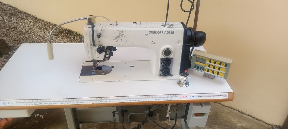 Máquina de costura ponto corrido com faca Lateral