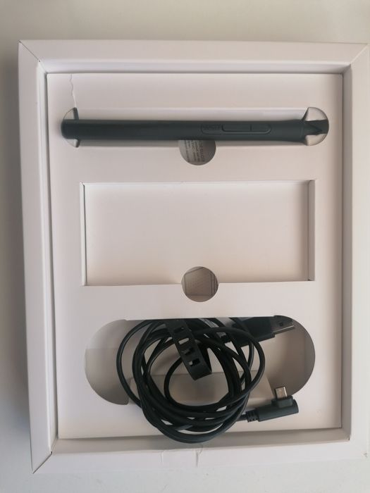 Mesa digitalizadora Wacom Intuos S com Bluetooth64552362143106122