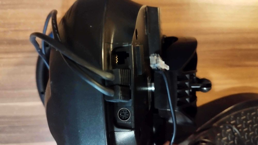 Kierownica Thrustmaster T150 Force Feedback PC / PS4 / PS5 + Pedały (Gaz i Hamulec)