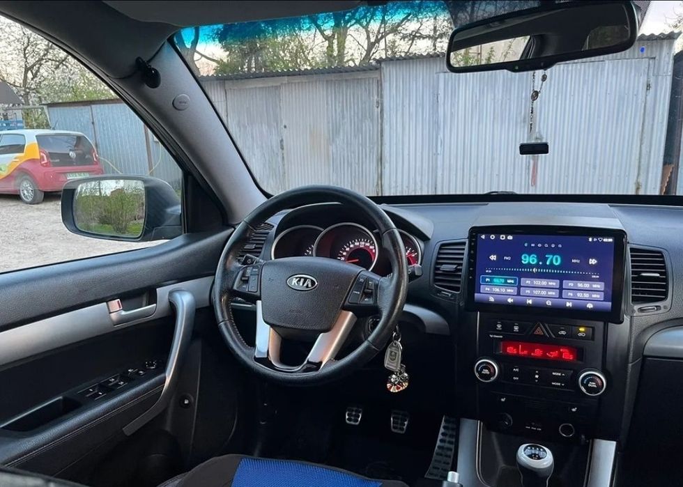 Продам Kia Sorento