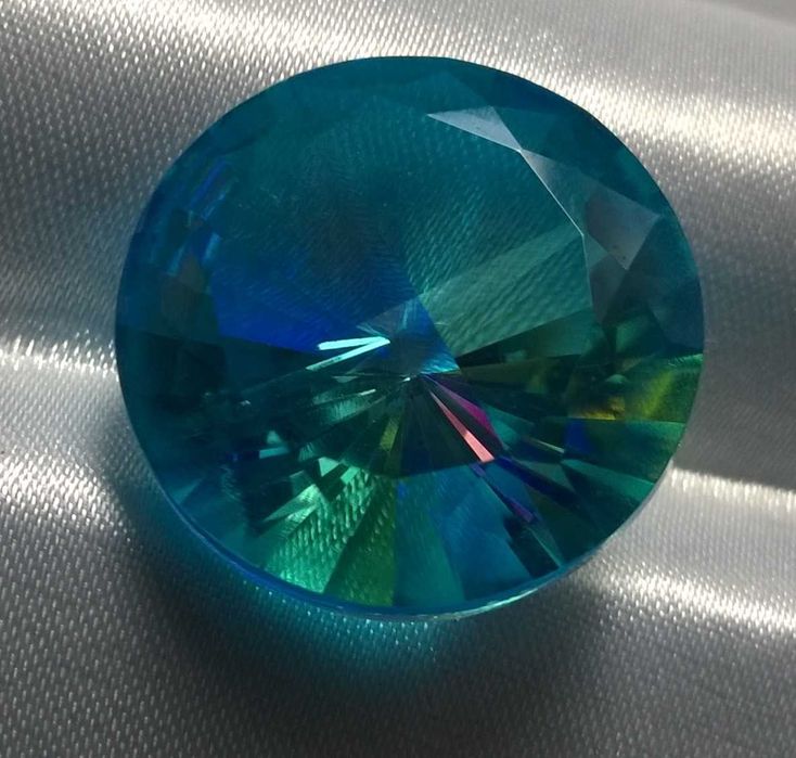 Mystic kwarc 31  CT ,  21mm  oczko do pierścionka , zawieszki