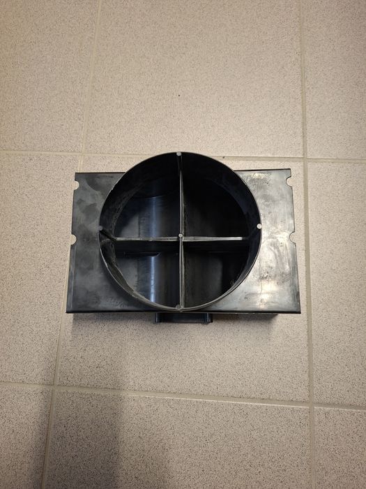 Złącze rury okapu z dwoma filtrami firmy SAMSUNG / BOSCH