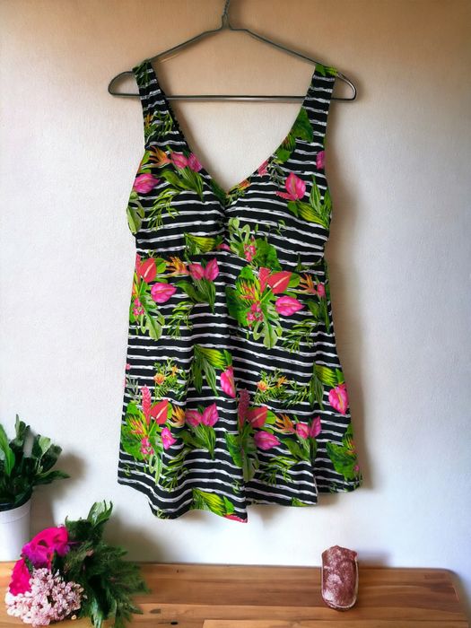 Przepiękny strój kąpielowy jednoczęściowy kostium bikini sukienka