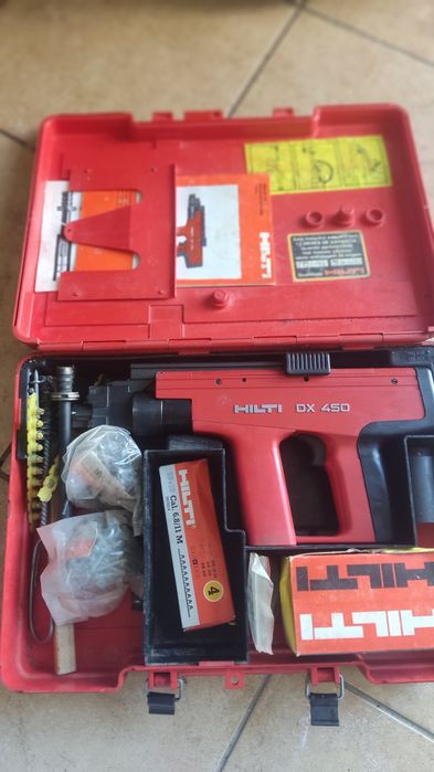 Pistola Hilti de pregos com fulminante