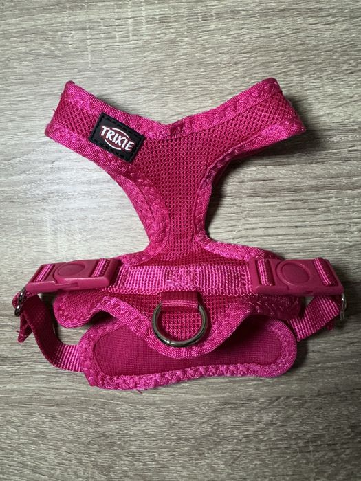Шлея Trixie Comfort Soft для собак XXS-XS 25-35 см х 15 мм, фуксія
