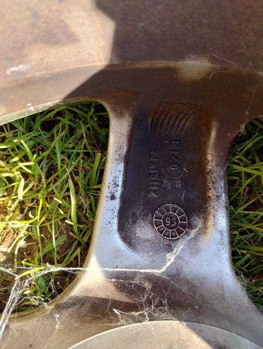 Felgi Renault Clio 15". 7Jx15 ET40