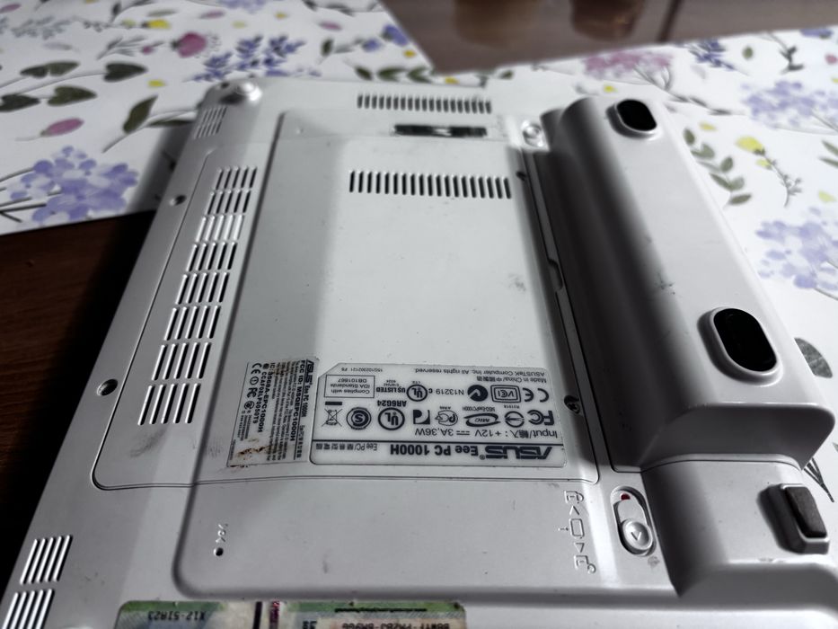 Notebook Eee Pc 2GB ram dysk hdd bateria 10h