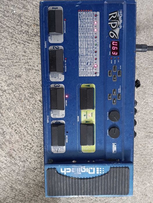 Pedaleira Digitech RP6